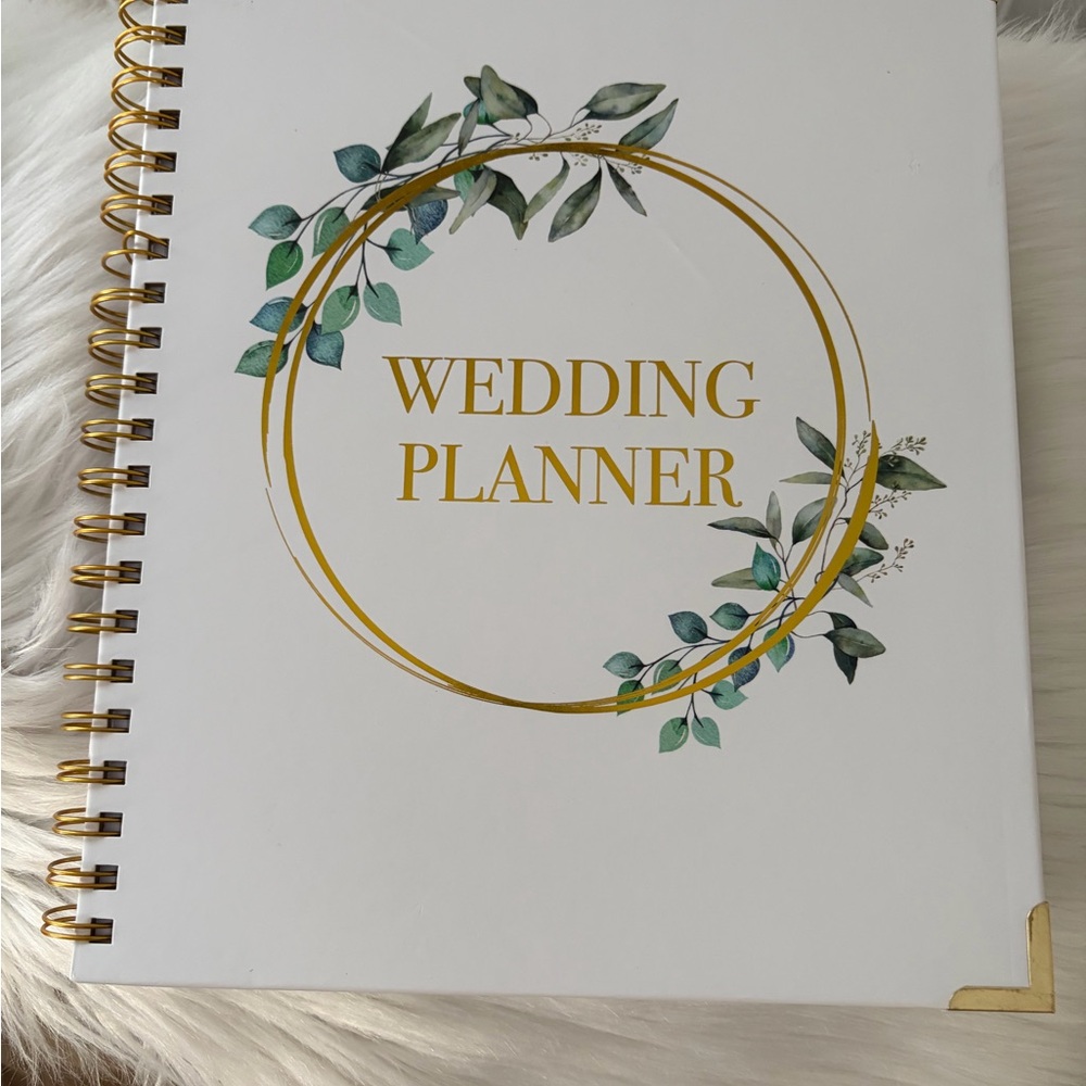 Elegant Wedding Planner with Gold Accents
